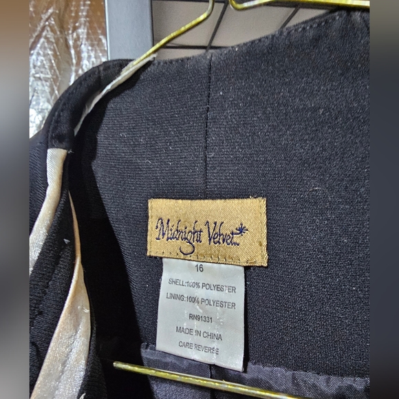 Two piece dress suit by Midnight Velvet - Picture 3 of 7